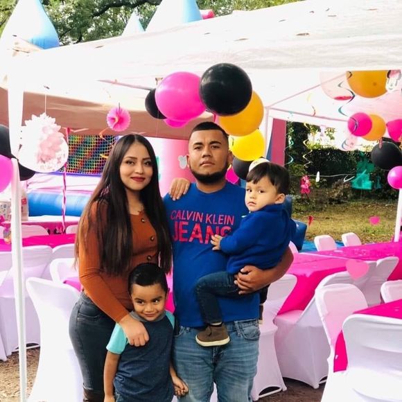 Meet your Posher, Ariel - Picture 1 of 1